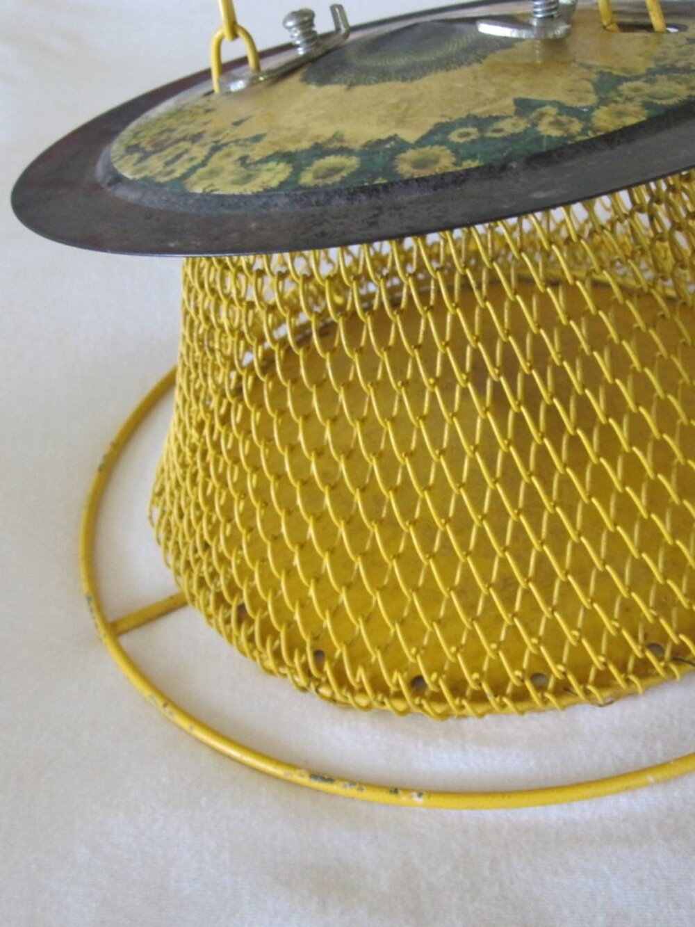 vintage The Designer solid metal mesh Wild Bird Feeder, 8" x 5"